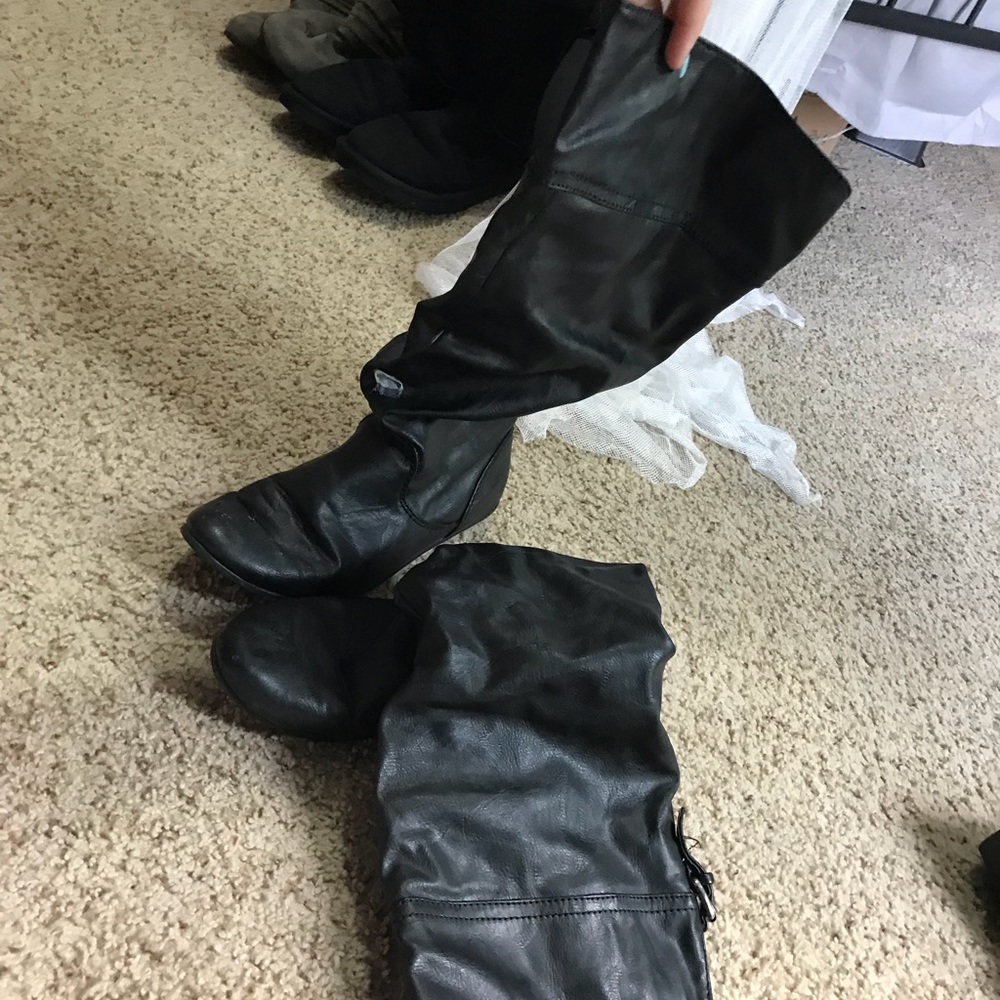 Black dressy boots
